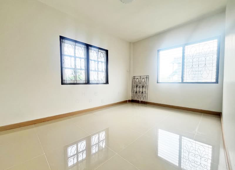 บูรพาซิตี้ บางวัว, Chachoengsao, Bang Wua, Bang Pakong, Chachoengsao, 2 Bedrooms, 100 sqm, Townhouse For Sale, by The Best Property ตา, 500221977 - DDproperty.com
