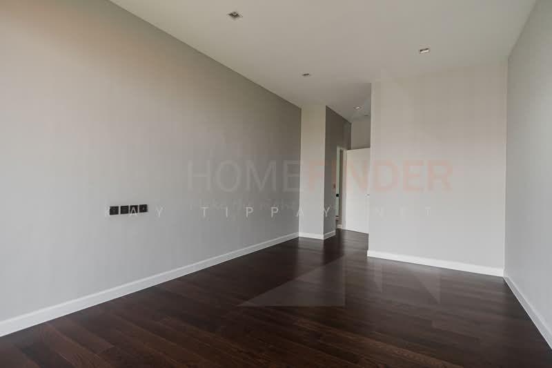 Grand Bangkok Boulevard Pinklao-Borom : แกรนด์ บางกอก บูเลอวาร์ด ปิ่นเกล้า-บรมฯ, กรุงเทพ, ศาลาธรรมสพน์, ทวีวัฒนา, กรุงเทพ, 571 ตร.ม., บ้านเดี่ยว ขาย, โดย Kay Tippayanet, 500221986 - DDproperty.com