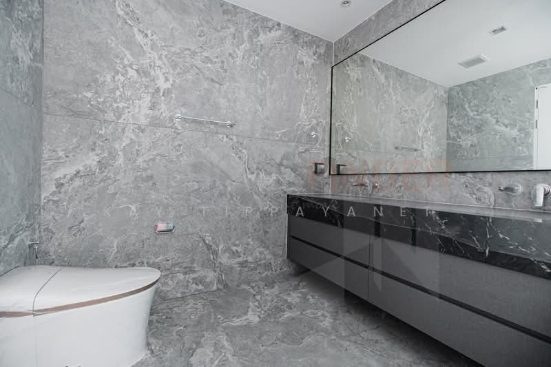 Grand Bangkok Boulevard Pinklao-Borom, Bangkok, Sala Thammasop, Thawi Watthana, Bangkok, 5 Bedrooms, 571 sqm, Single Detached House For Sale, by Kay Tippayanet, 500221986 - DDproperty.com