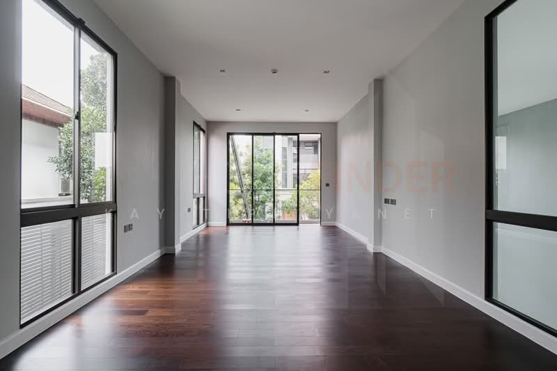 Grand Bangkok Boulevard Pinklao-Borom, Bangkok, Sala Thammasop, Thawi Watthana, Bangkok, 5 Bedrooms, 571 sqm, Single Detached House For Sale, by Kay Tippayanet, 500221986 - DDproperty.com