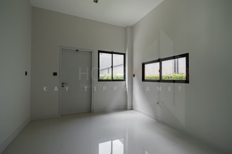 Grand Bangkok Boulevard Pinklao-Borom, Bangkok, Sala Thammasop, Thawi Watthana, Bangkok, 5 Bedrooms, 571 sqm, Single Detached House For Sale, by Kay Tippayanet, 500221986 - DDproperty.com