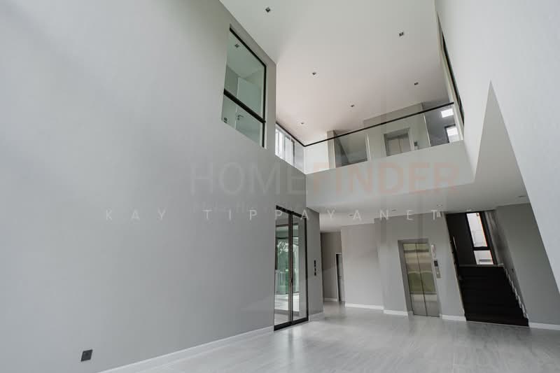 Grand Bangkok Boulevard Pinklao-Borom, Bangkok, Sala Thammasop, Thawi Watthana, Bangkok, 5 Bedrooms, 571 sqm, Single Detached House For Sale, by Kay Tippayanet, 500221986 - DDproperty.com