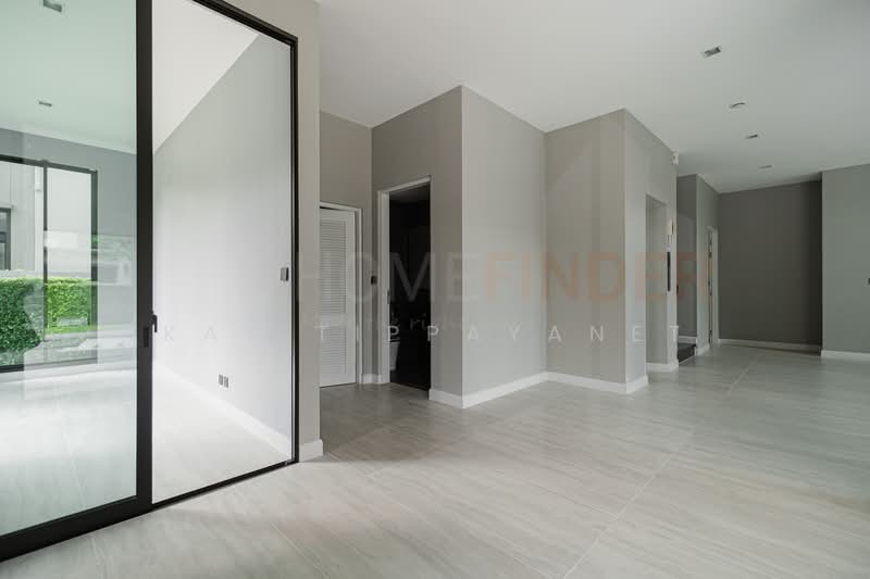 Grand Bangkok Boulevard Pinklao-Borom, Bangkok, Sala Thammasop, Thawi Watthana, Bangkok, 5 Bedrooms, 571 sqm, Single Detached House For Sale, by Kay Tippayanet, 500221986 - DDproperty.com