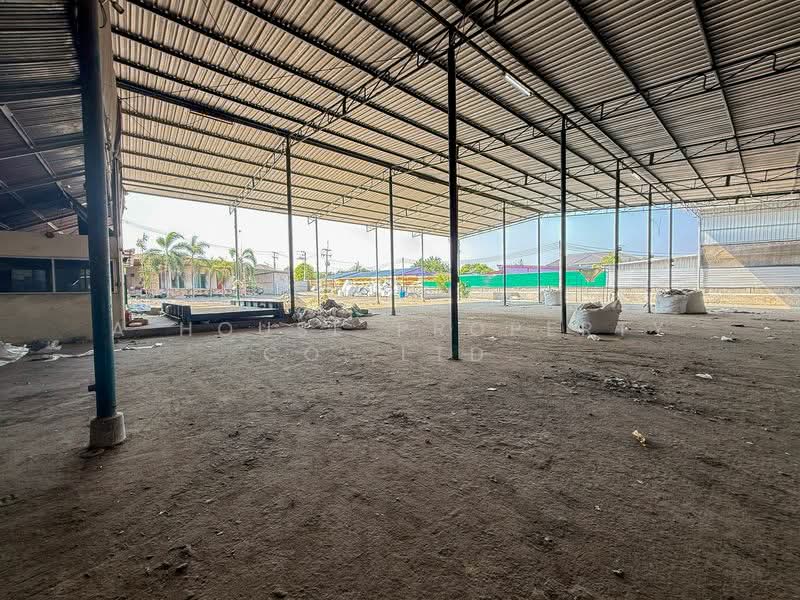 Warehouse in a prime location in Sriracha, Chak Kho, Nong Kham, near the industrial estate., Chon Buri (Pattaya), Nong - Kham, Si Racha, Chon Buri (Pattaya), , 1,000 sqm, Warehouse/Factory For Sale, by A House Property Co.,Ltd., 500221990 - DDproperty.com