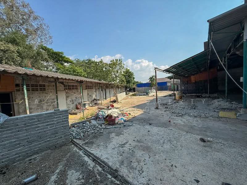 Warehouse in a prime location in Sriracha, Chak Kho, Nong Kham, near the industrial estate., Chon Buri (Pattaya), Nong - Kham, Si Racha, Chon Buri (Pattaya), , 1,000 sqm, Warehouse/Factory For Sale, by A House Property Co.,Ltd., 500221990 - DDproperty.com