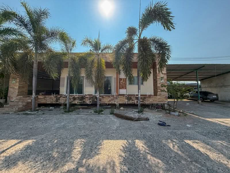 Warehouse in a prime location in Sriracha, Chak Kho, Nong Kham, near the industrial estate., Chon Buri (Pattaya), Nong - Kham, Si Racha, Chon Buri (Pattaya), , 1,000 sqm, Warehouse/Factory For Sale, by A House Property Co.,Ltd., 500221990 - DDproperty.com