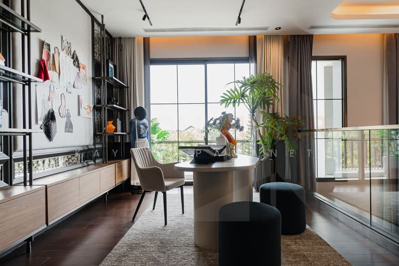 Grand Bangkok Boulevard Na Uthayan, Bangkok, Uthayan Road, Sala Thammasop, Thawi Watthana, Bangkok, 4 Bedrooms, 440 sqm, Single Detached House For Sale, by Kay Tippayanet, 500221997 - DDproperty.com