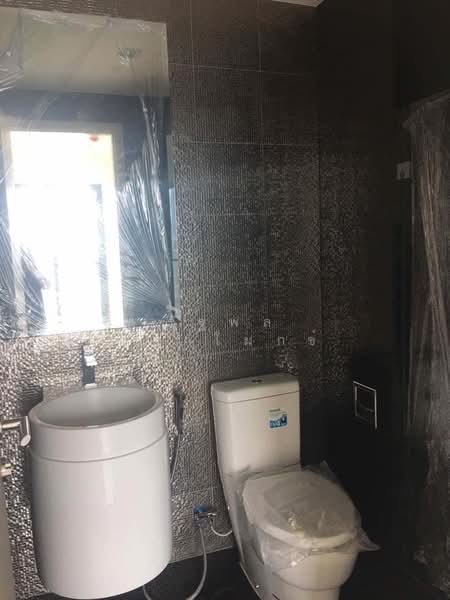 Rhythm Sukhumvit 36-38, Bangkok, 55 Soi Sukhumvit 36, Sukhumvit Road, Phra Kanong, Khlong Toei, Bangkok, 1 Bedroom, 33 sqm, Condo For Rent, by Rattapon Sivamok, 500222006 - DDproperty.com