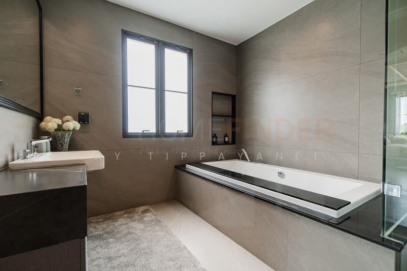 Grand Bangkok Boulevard Na Uthayan, Bangkok, Uthayan Road, Sala Thammasop, Thawi Watthana, Bangkok, 5 Bedrooms, 594 sqm, Single Detached House For Sale, by Kay Tippayanet, 500222010 - DDproperty.com