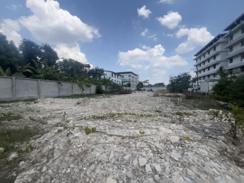 For Sale - ขายที่ดินเปล่า พท.701 ตารางวา ซอยกระทุ่มล้ม32 พุทธมณฑลสาย4 (จำนวน 3 แปลง), Nakhon Pathom