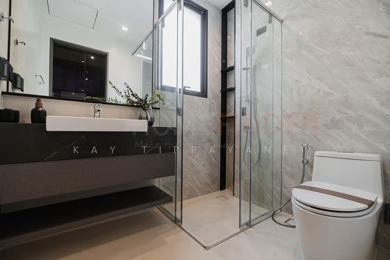 Grand Bangkok Boulevard Borommaratchachonnani : แกรนด์ บางกอก บูเลอวาร์ด บรมราชชนนี, กรุงเทพ, ถ.บรมราชชนนี (ขาออก), ศาลาธรรมสพน์, ทวีวัฒนา, กรุงเทพ, 676 ตร.ม., บ้านเดี่ยว ขาย, โดย Kay Tippayanet, 500222028 - DDproperty.com