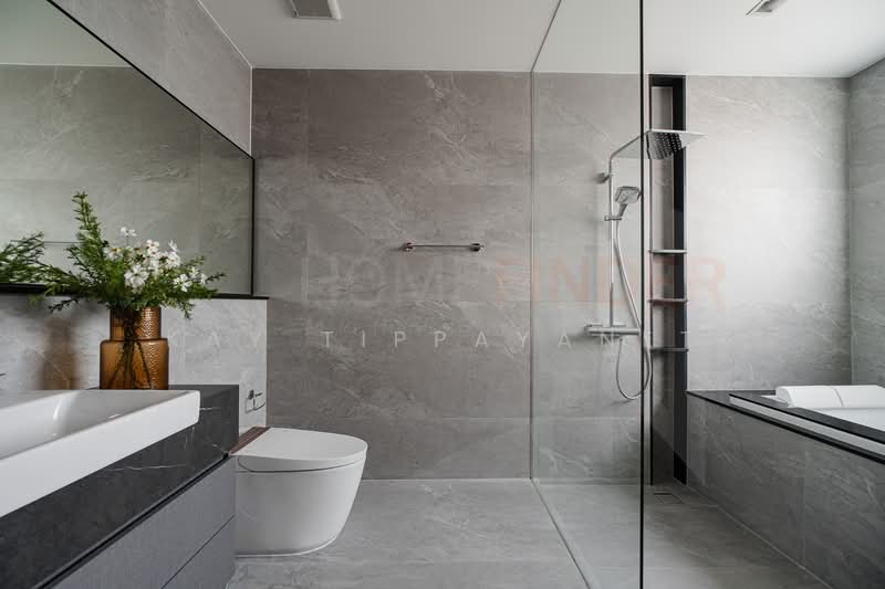 Grand Bangkok Boulevard Borommaratchachonnani, Bangkok, Borommaratchachonnani Road, Sala Thammasop, Thawi Watthana, Bangkok, 5 Bedrooms, 676 sqm, Single Detached House For Sale, by Kay Tippayanet, 500222028 - DDproperty.com