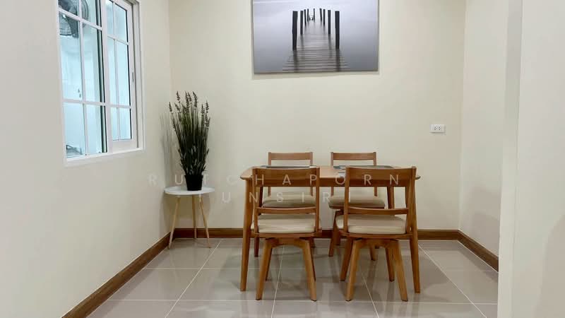 ทาวน์เฮ้าส์ในโครงการ ให้เช่า – ใกล้มีโชคพลาซ่า เพียง 5 นาที ค่าเช่า 21,000 บาท / เดือน No.5H647, เชียงใหม่, สันผีเสื้อ, เมืองเชียงใหม่, เชียงใหม่, 110 ตร.ม., ทาวน์เฮ้าส์ ให้เช่า, โดย Rutchaporn Tunsiri, 500222033 - DDproperty.com