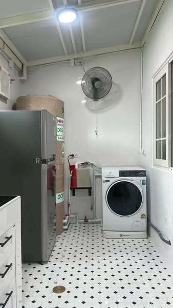 ทาวน์เฮ้าส์ในโครงการ ให้เช่า – ใกล้มีโชคพลาซ่า เพียง 5 นาที ค่าเช่า 21,000 บาท / เดือน No.5H647, Chiang Mai, San Phi Sua, Muang Chiang Mai, Chiang Mai, 2 Bedrooms, 110 sqm, Townhouse For Rent, by Rutchaporn Tunsiri, 500222033 - DDproperty.com