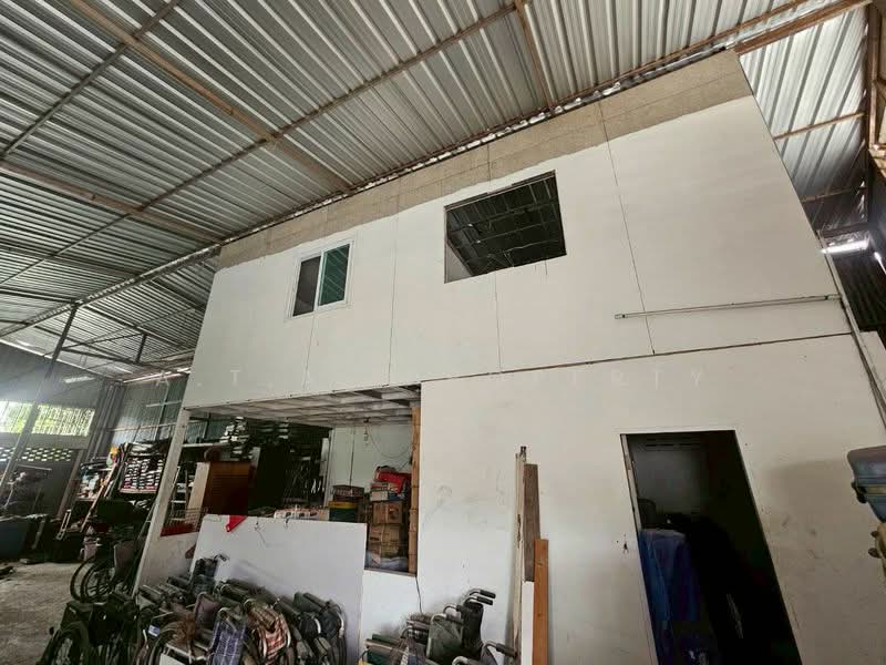 For Rent - ให้เช่าโกดัง ทำเลดี ติดถนนสุขุมวิท ศรีราชา, Chon Buri (Pattaya)