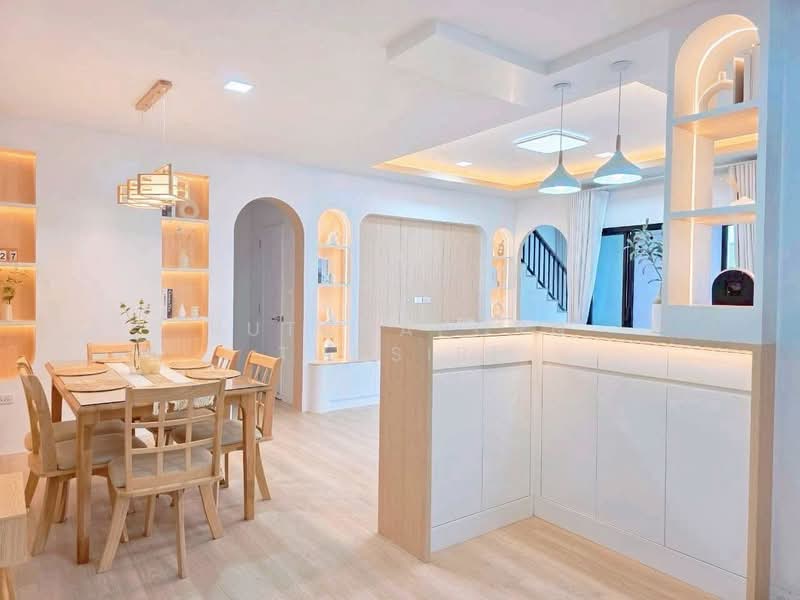 ให้เช่า - Pool Villa ให้เช่า ใกล้ศูนย์หัตถกรรมร่มบ่อสร้างสันกำแพง ค่าเช่า 45,000 บาท / เดือน No.12P005, เชียงใหม่