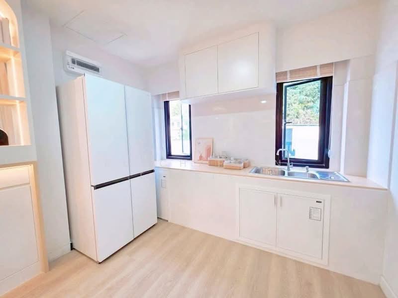 ให้เช่า - Pool Villa ให้เช่า ใกล้ศูนย์หัตถกรรมร่มบ่อสร้างสันกำแพง ค่าเช่า 45,000 บาท / เดือน No.12P005, เชียงใหม่