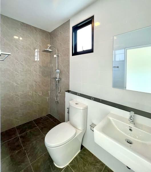 ให้เช่า - Pool Villa ให้เช่า ใกล้ศูนย์หัตถกรรมร่มบ่อสร้างสันกำแพง ค่าเช่า 45,000 บาท / เดือน No.12P005, เชียงใหม่