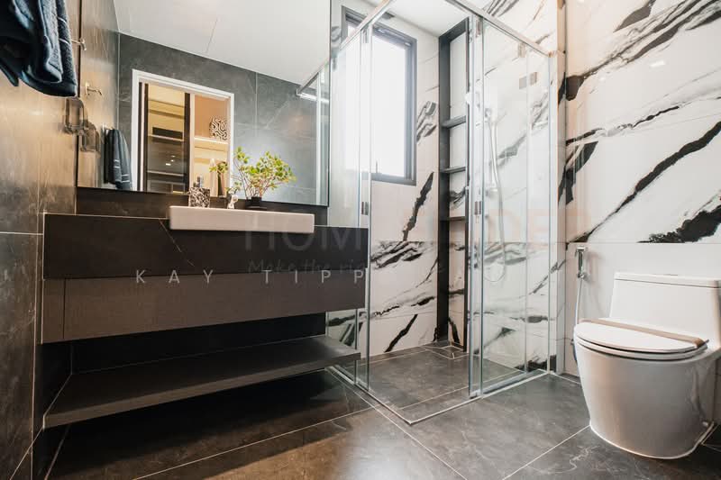 Grand Bangkok Boulevard Borommaratchachonnani, Bangkok, Borommaratchachonnani Road, Sala Thammasop, Thawi Watthana, Bangkok, 6 Bedrooms, 834 sqm, Single Detached House For Sale, by Kay Tippayanet, 500222046 - DDproperty.com