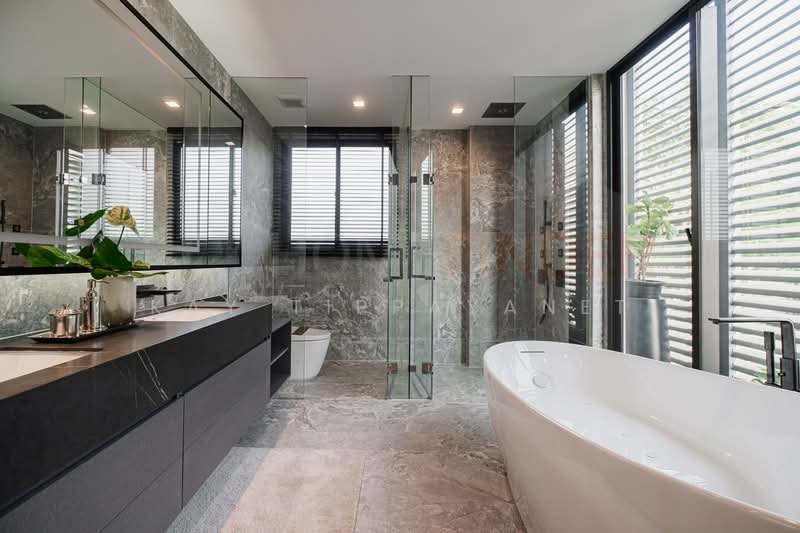 Grand Bangkok Boulevard Borommaratchachonnani, Bangkok, Borommaratchachonnani Road, Sala Thammasop, Thawi Watthana, Bangkok, 6 Bedrooms, 834 sqm, Single Detached House For Sale, by Kay Tippayanet, 500222046 - DDproperty.com