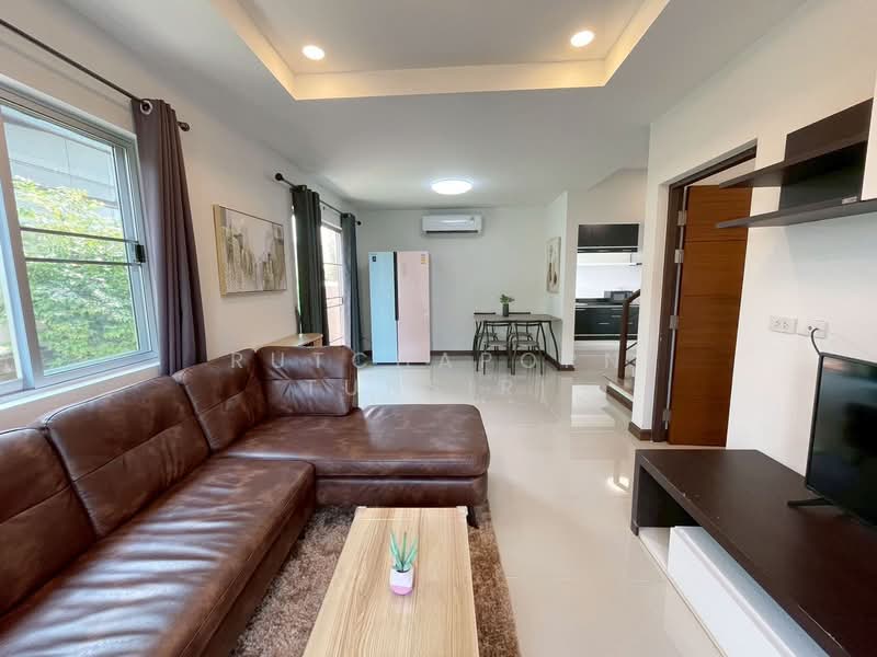 บ้านในโครงการ ให้เช่า – ใกล้ตลาดเจริญเจริญ เพียง 5 นาที ค่าเช่า 16,000 บาท / เดือน No.13H699, Chiang Mai, San Ton Pao, San Kamphaeng, Chiang Mai, 3 Bedrooms, 150 sqm, Single Detached House For Rent, by Rutchaporn Tunsiri, 500222078 - DDproperty.com