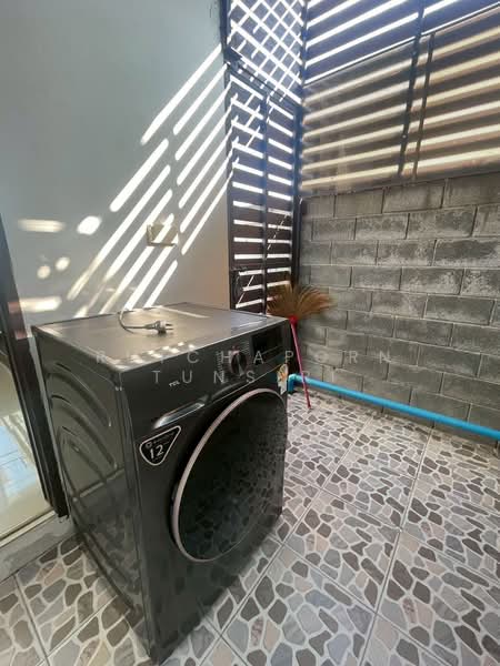 บ้านในโครงการ ให้เช่า – ใกล้ตลาดเจริญเจริญ เพียง 5 นาที ค่าเช่า 16,000 บาท / เดือน No.13H699, Chiang Mai, San Ton Pao, San Kamphaeng, Chiang Mai, 3 Bedrooms, 150 sqm, Single Detached House For Rent, by Rutchaporn Tunsiri, 500222078 - DDproperty.com