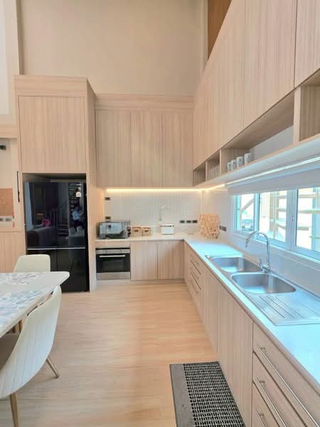 ขายวิลล่าพร้อมสระว่ายน้ำส่วนตัว 3 ห้องนอน ในพัทยาตะวันออก, ชลบุรี, บางละมุง, บางละมุง, ชลบุรี, 230 ตร.ม., วิลล่า ขาย, โดย PLC real estate, 500222084 - DDproperty.com