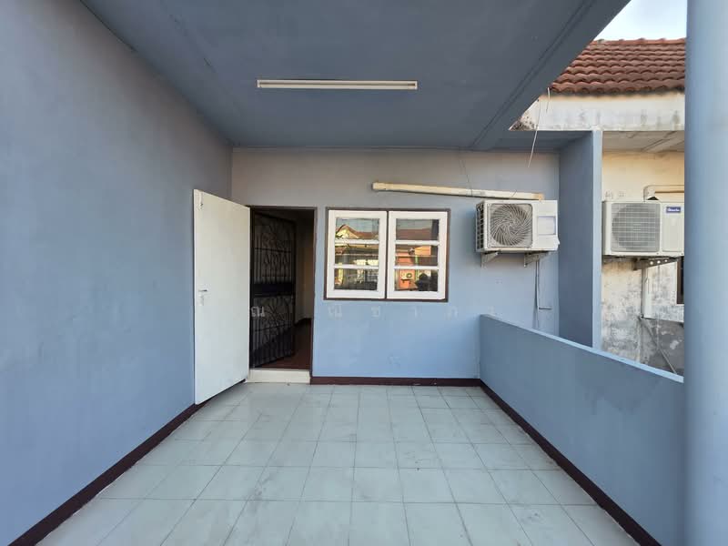 Moobaan Rungkit Villa 7 : หมู่บ้านรุ่งกิจวิลล่า 7, กรุงเทพ, ซอยร่มเกล้า 54, คลองสามประเวศ, ลาดกระบัง, กรุงเทพ, 117 ตร.ม., ทาวน์เฮ้าส์ ขาย, โดย คุณ ณิชาภา, 500222086 - DDproperty.com