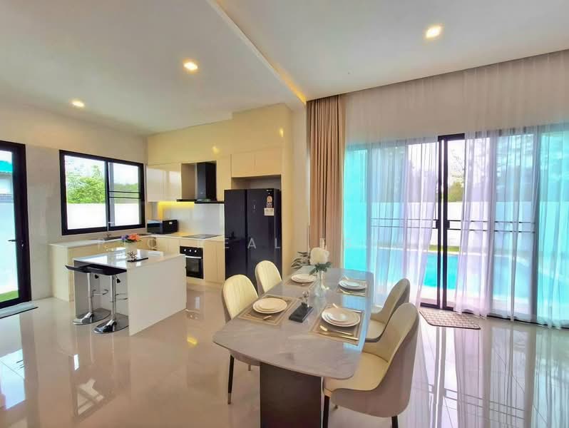 ขายบ้านวิลล่าพร้อมสระว่ายน้ำส่วนตัวหลังใหม่ในพัทยาตะวันออก, ชลบุรี, บางละมุง, บางละมุง, ชลบุรี, 240 ตร.ม., วิลล่า ขาย, โดย PLC real estate, 500222094 - DDproperty.com