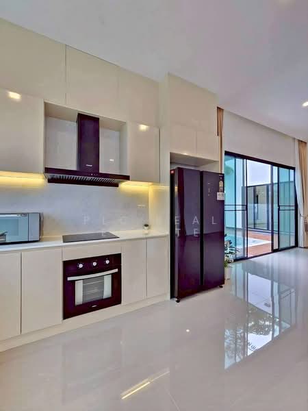 New Pool Villa House for Sale in East Pattaya, Chon Buri (Pattaya), Bang Lamung, Bang Lamung (Pattaya), Chon Buri (Pattaya), 4 Bedrooms, 240 sqm, Villa For Sale, by PLC real estate, 500222094 - DDproperty.com