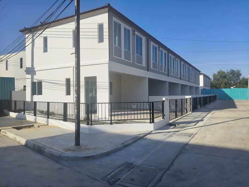 Baanpruksa Prachauthit 2, Samut Prakan, Nai Khlong Bang Pla Kot, Phra Samut Jadee, Samut Prakan, 3 Bedrooms, 110 sqm, Townhouse For Sale, by คุณเกลือ หวานจัง, 500222099 - DDproperty.com