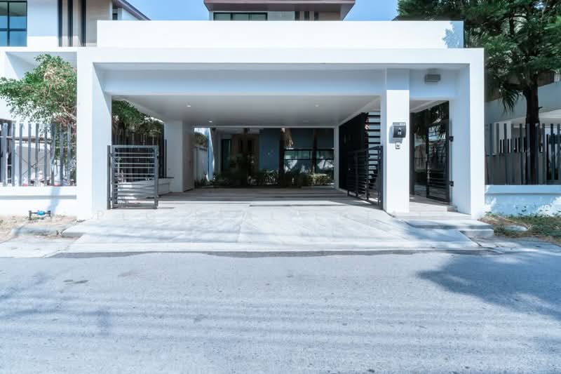 Na Jomtien Beachfront Villa for Sale 3 Bedroom Near Beach, Chon Buri (Pattaya), Bang Lamung, Bang Lamung (Pattaya), Chon Buri (Pattaya), 3 Bedrooms, 348 sqm, Villa For Sale, by PLC real estate, 500222105 - DDproperty.com