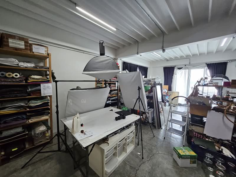 อาคารพาณิชย์ ลาดพร้าววังหิน ซอย 45, Bangkok, Khlong Sam Prawet, Lat Krabang, Bangkok, 3 Bedrooms, 870 sqm, Townhouse For Sale, by คุณ ณิชาภา, 500222106 - DDproperty.com