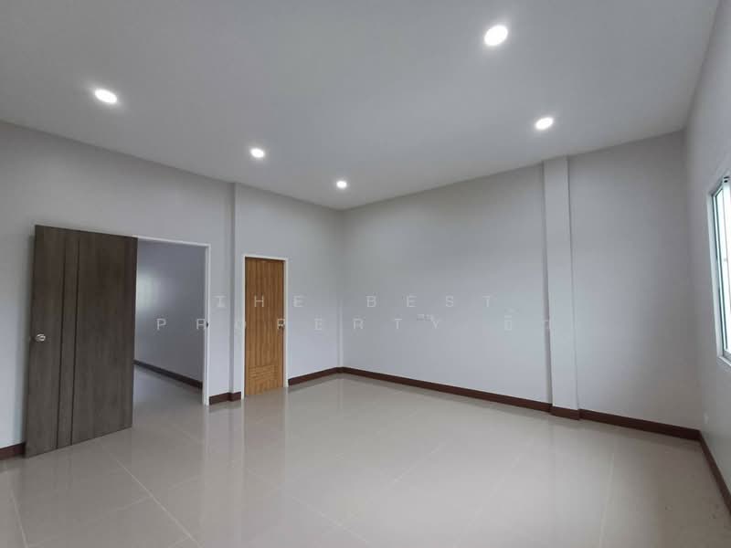 ทาวน์เฮ้าส์ลาดใหญ่ สมุทรสงคราม, Samut Songkhram, Lat Yai, Muang Samut Songkhram, Samut Songkhram, 3 Bedrooms, 100 sqm, Townhouse For Sale, by The Best Property อิ๋ว, 500222160 - DDproperty.com