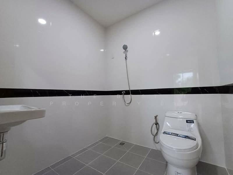 ทาวน์เฮ้าส์ลาดใหญ่ สมุทรสงคราม, Samut Songkhram, Lat Yai, Muang Samut Songkhram, Samut Songkhram, 3 Bedrooms, 100 sqm, Townhouse For Sale, by The Best Property อิ๋ว, 500222160 - DDproperty.com