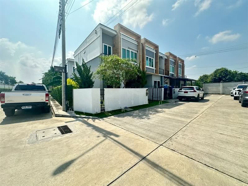 เปี่ยมสุข เอสเกต2 แจ้งวัฒนะ-กาญจนาภิเษก, นนทบุรี, ละหาร, บางบัวทอง, นนทบุรี, 120 ตร.ม., ทาวน์เฮ้าส์ ขาย, โดย คุณ วรรณภา หึกขุนทด (กุ๊ก), 500222163 - DDproperty.com