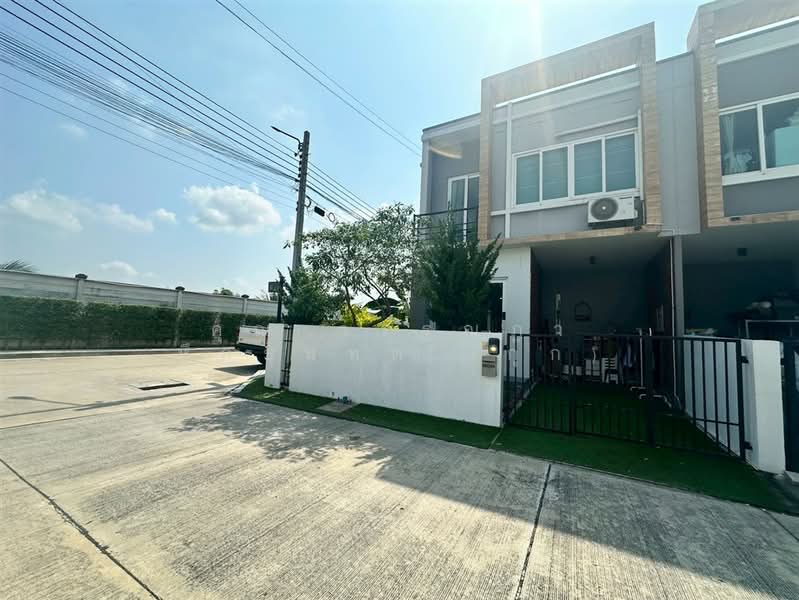 เปี่ยมสุข เอสเกต2 แจ้งวัฒนะ-กาญจนาภิเษก, นนทบุรี, ละหาร, บางบัวทอง, นนทบุรี, 120 ตร.ม., ทาวน์เฮ้าส์ ขาย, โดย คุณ วรรณภา หึกขุนทด (กุ๊ก), 500222163 - DDproperty.com