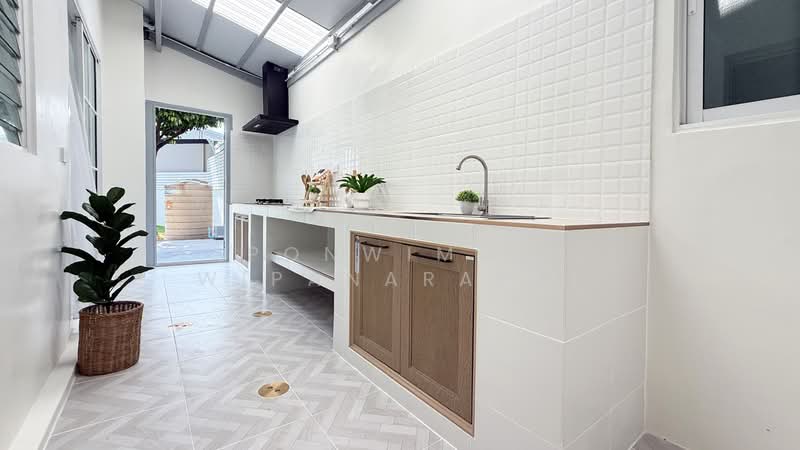 Villette Lite Pattanakarn, Bangkok, Soi Phatthanakan 38, Phatthanakan Road, Suan Luang, Suan Luang, Bangkok, 3 Bedrooms, 140 sqm, Townhouse For Sale, by Ponwimol Wipanarapai, 500222170 - DDproperty.com