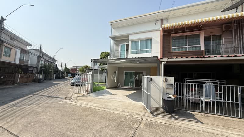Villette Lite Pattanakarn, Bangkok, Soi Phatthanakan 38, Phatthanakan Road, Suan Luang, Suan Luang, Bangkok, 3 Bedrooms, 140 sqm, Townhouse For Sale, by Ponwimol Wipanarapai, 500222170 - DDproperty.com