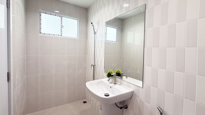 Villette Lite Pattanakarn, Bangkok, Soi Phatthanakan 38, Phatthanakan Road, Suan Luang, Suan Luang, Bangkok, 3 Bedrooms, 140 sqm, Townhouse For Sale, by Ponwimol Wipanarapai, 500222170 - DDproperty.com