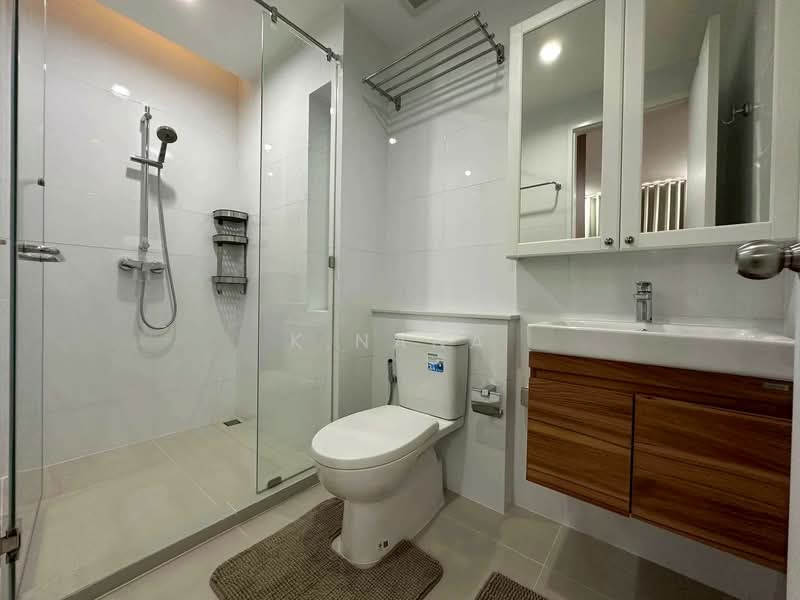 For Rent - 6th Avenue Sukhumvit 15, Bangkok