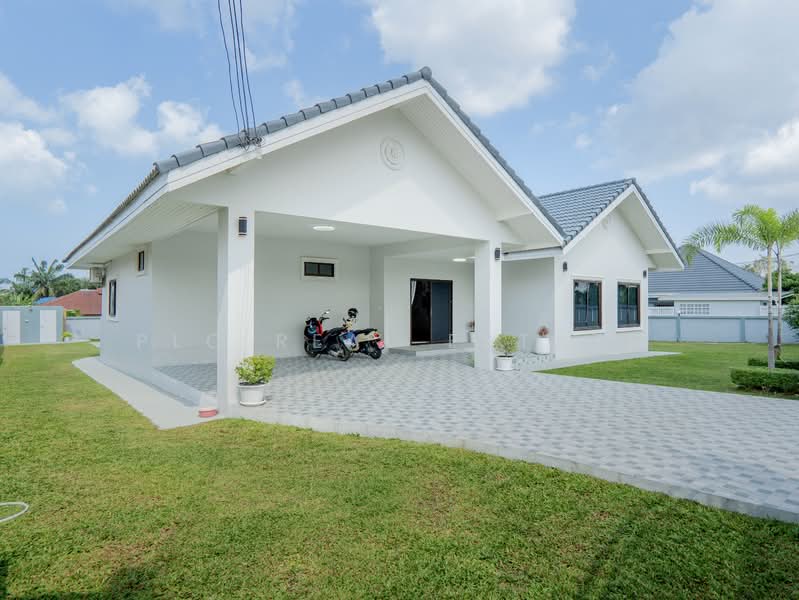 Pool Villa for Sale Bang Saray Large Land Quiet Living, Chon Buri (Pattaya), Bang Lamung, Bang Lamung (Pattaya), Chon Buri (Pattaya), 3 Bedrooms, 315 sqm, Villa For Sale, by PLC real estate, 500222198 - DDproperty.com