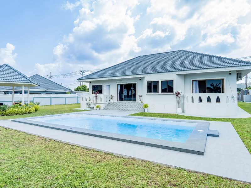 Pool Villa for Sale Bang Saray Large Land Quiet Living, Chon Buri (Pattaya), Bang Lamung, Bang Lamung (Pattaya), Chon Buri (Pattaya), 3 Bedrooms, 315 sqm, Villa For Sale, by PLC real estate, 500222198 - DDproperty.com