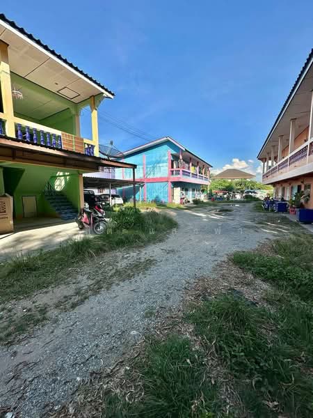 For Sale - ขายกิจการหอพักแถมบ้าน 1 หลังขนาด 1 ไร่ พักัด อ่างอุดม แหลมฉบัง ศรีราชา, Chon Buri (Pattaya)