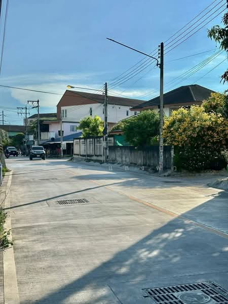 For Sale - ขายกิจการหอพักแถมบ้าน 1 หลังขนาด 1 ไร่ พักัด อ่างอุดม แหลมฉบัง ศรีราชา, Chon Buri (Pattaya)