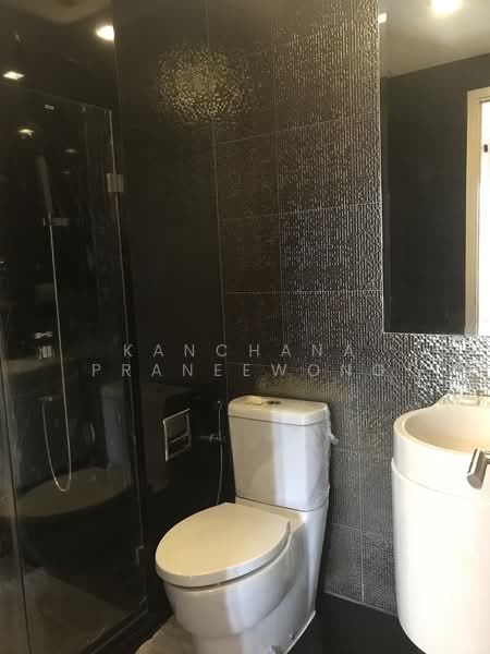 Rhythm Sukhumvit 36-38, Bangkok, 55 Soi Sukhumvit 36, Sukhumvit Road, Phra Kanong, Khlong Toei, Bangkok, 1 Bedroom, 34 sqm, Condo For Rent, by Kanchana Praneewong, 500222230 - DDproperty.com
