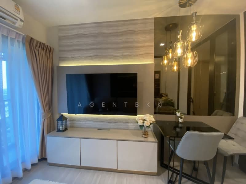 Life Sathorn Sierra, Bangkok, Ratchaphruek Rd, Talat Plu, Thon Buri, Bangkok, 1 Bedroom, 36 sqm, Condo For Rent, by Agentbkk, 500222256 - DDproperty.com
