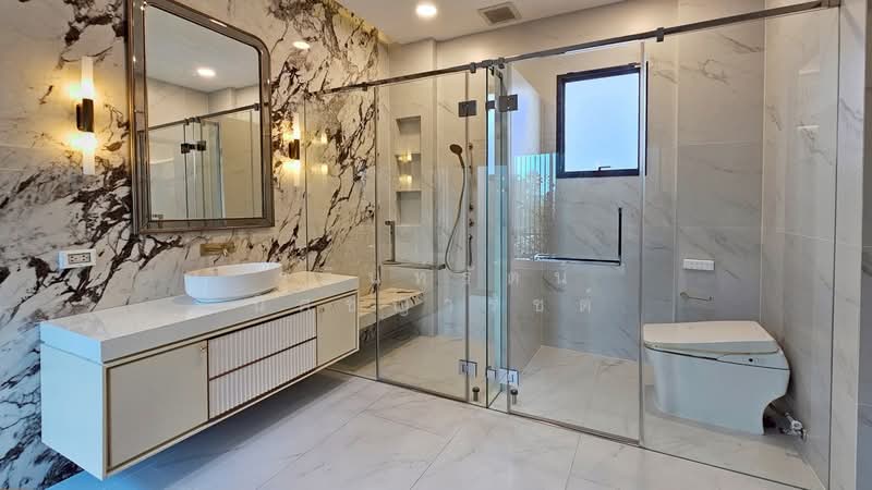 Nantawan Pool Villa Rama 9 New Krungthepkretha, Bangkok, ศรีนครินทร์ - ร่มเกล้า, Saphan Sung, Saphan Sung, Bangkok, 5 Bedrooms, 449 sqm, Single Detached House For Sale, by รวินท์รัตน์ นิศชญารัชต์, 500222319 - DDproperty.com