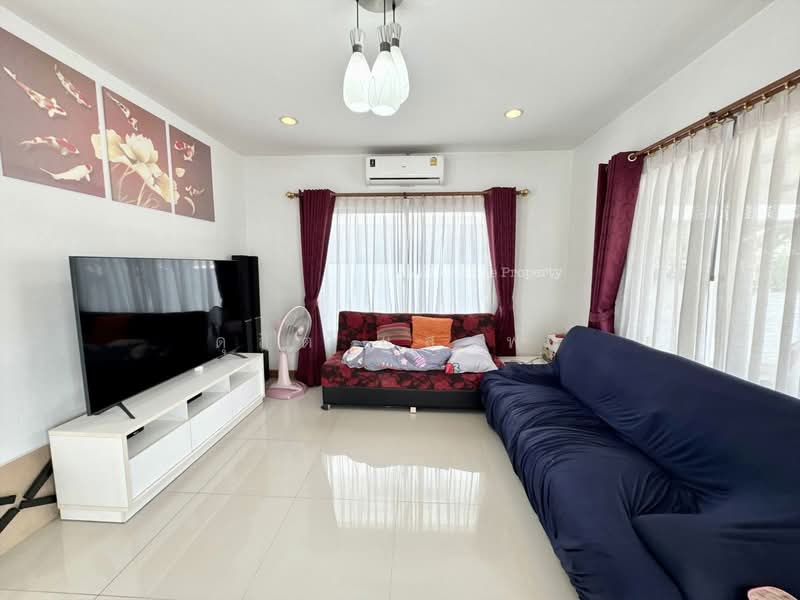 ขายบ้านเดี่ยวหลังใหญ่พร้อมอยู่ ม.ไลฟ์แอทบางละมุง ชลบุรี, Chon Buri (Pattaya), Ta Khian Tia, Bang Lamung (Pattaya), Chon Buri (Pattaya), 3 Bedrooms, 180 sqm, Single Detached House For Sale, by Dusit Saengfa, 500222323 - DDproperty.com