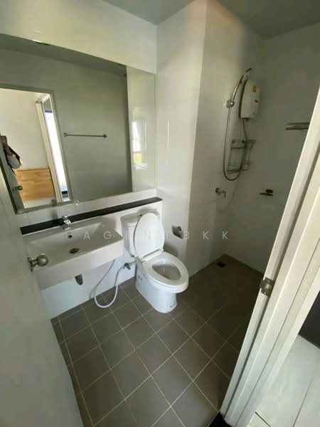 Unio Ramkhamhaeng-Serithai, Bangkok, 570 Seri Thai Rd, Khlong Kum, Bueng Kum, Bangkok, 1 Bedroom, 23 sqm, Condo For Sale, by Agentbkk, 500222381 - DDproperty.com